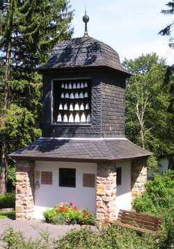 Glockenspiel im Kurpark Kurort Bärenfels